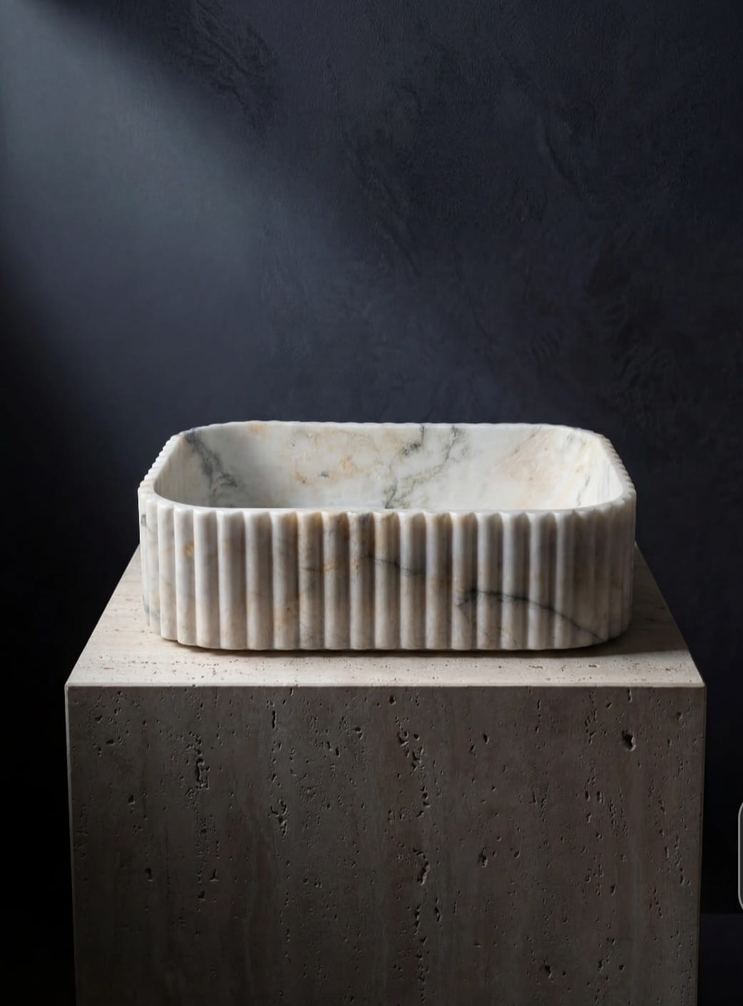 Fluted Calacatta Basin