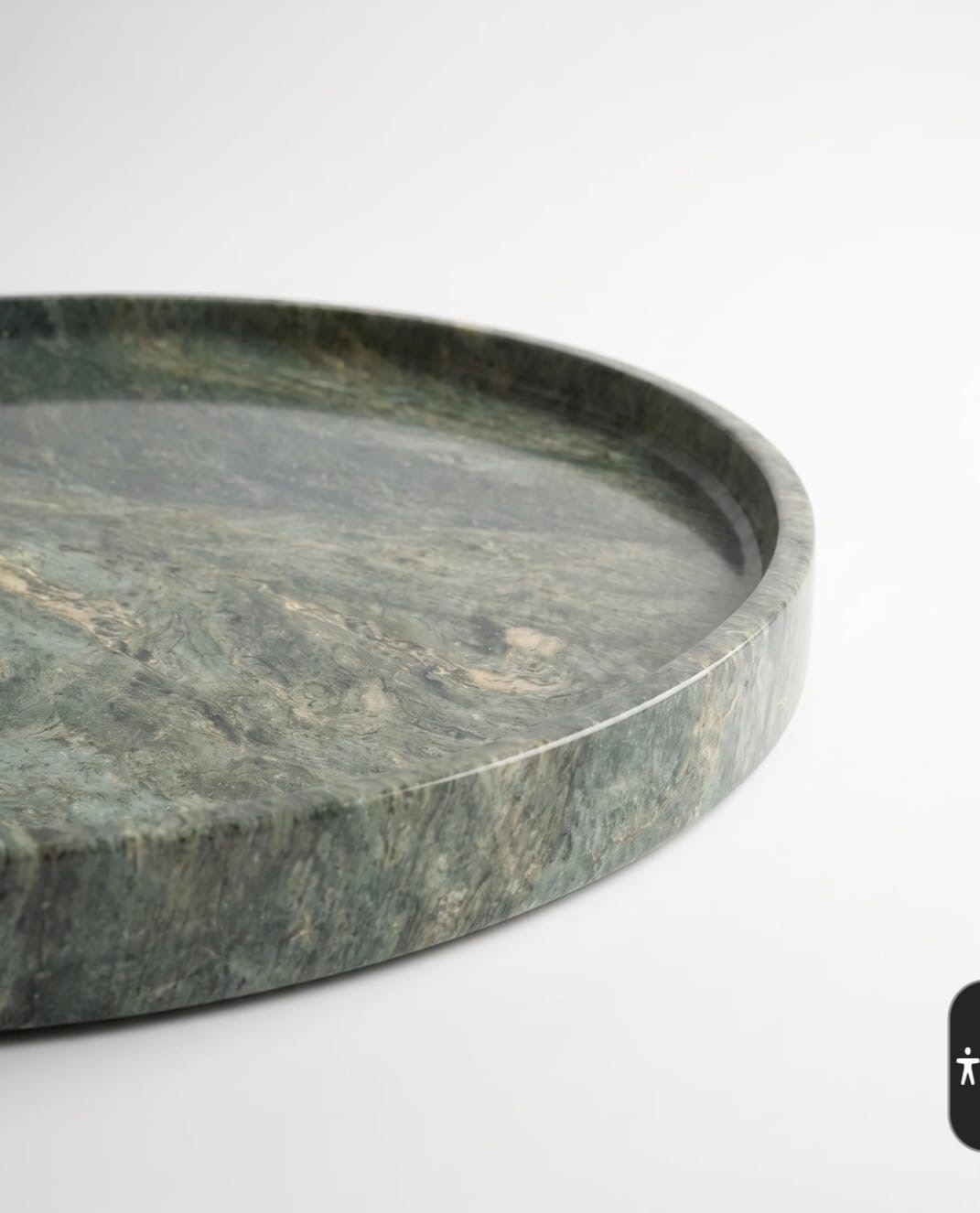 Verde Tray — Rim Detail